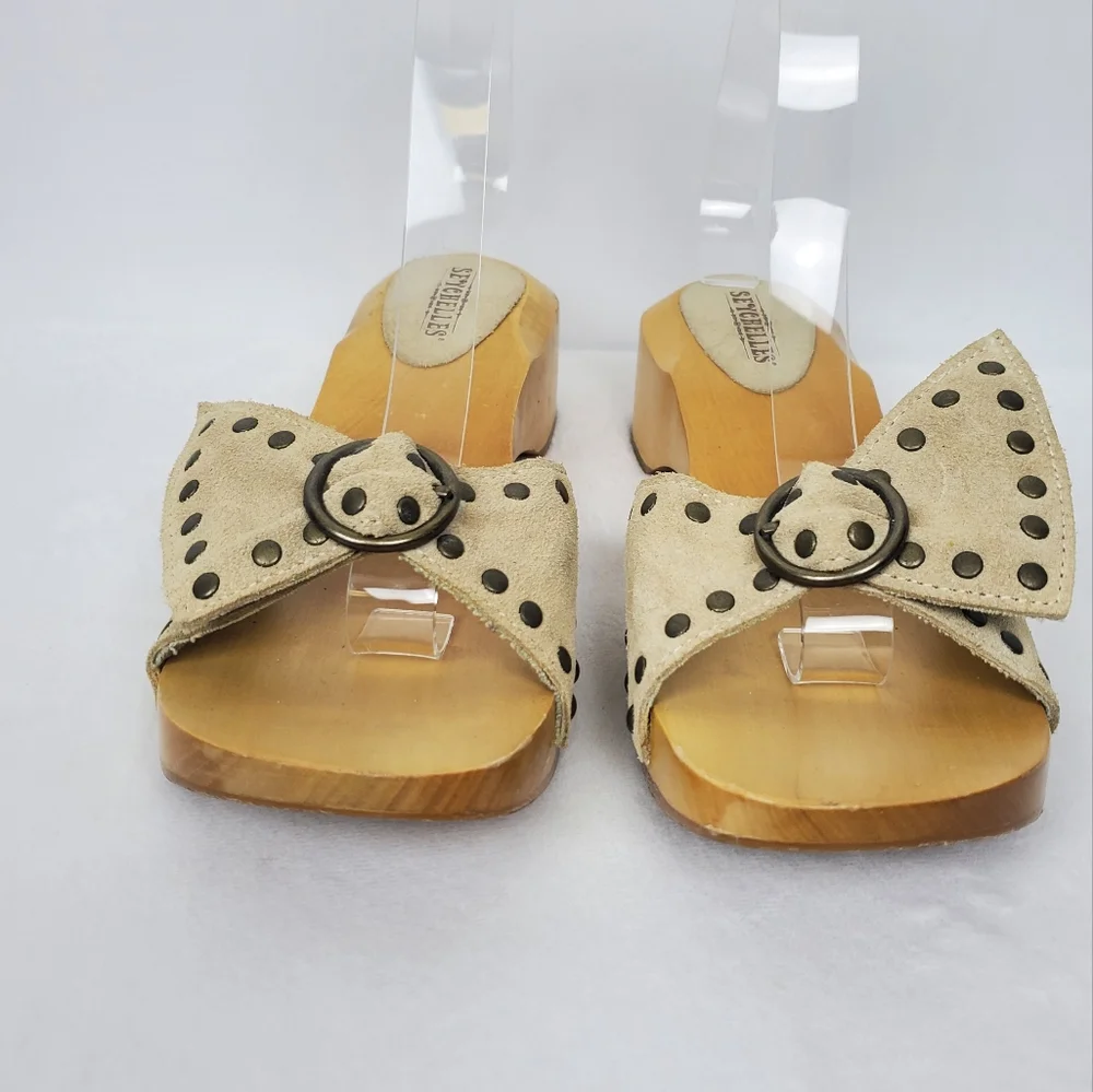 Seychelles Wood Tan Studded Sandals 8.5